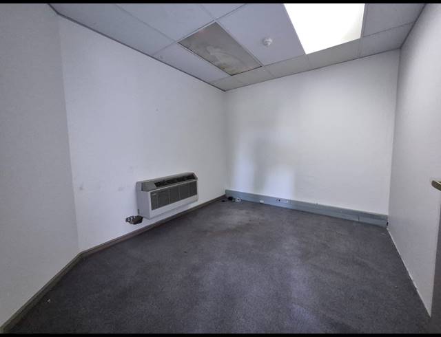 1,669M² OFFICE FOR SALE IN SUNNINGHILL